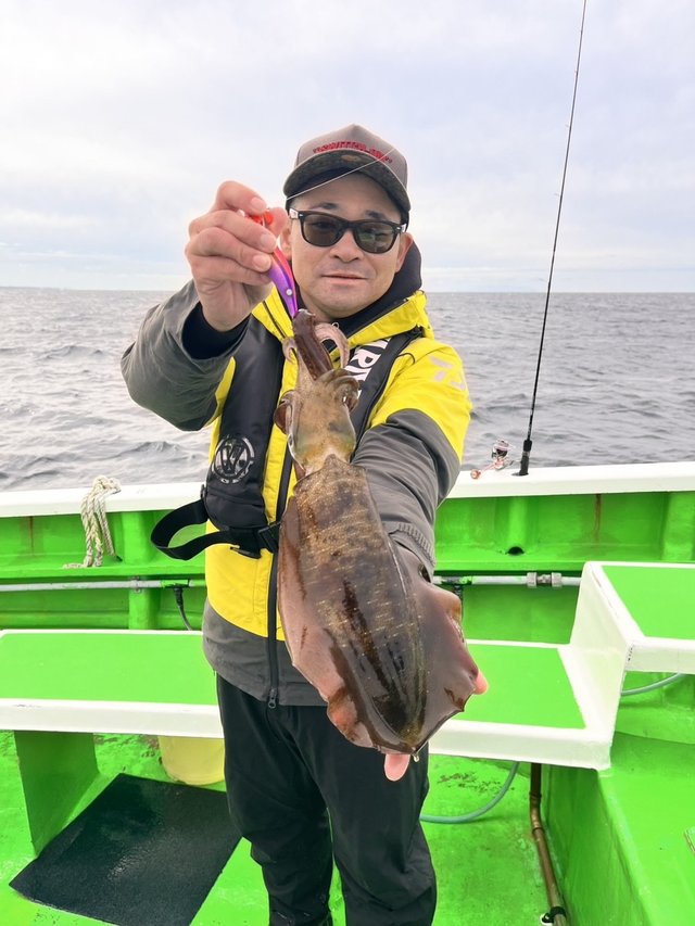 ダイワ スピニングリール 22イグジスト LT2500S-DH【即日発送