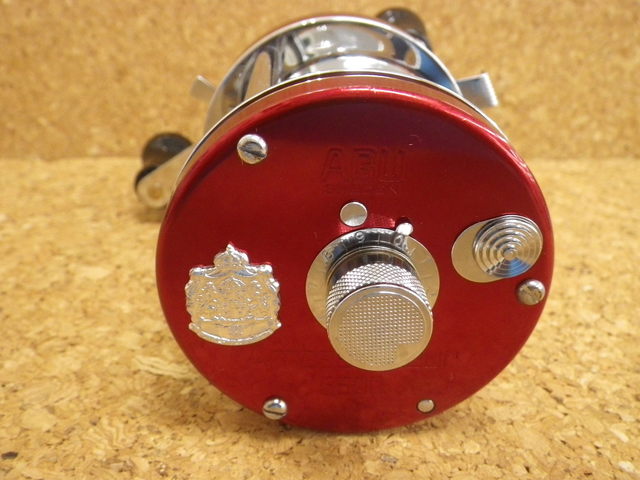 masa ABU 4500チェリーレッド超美中古品 復刻版ではありません オールドABU 4500チェリーレッド超美中古品 復刻版ではありません