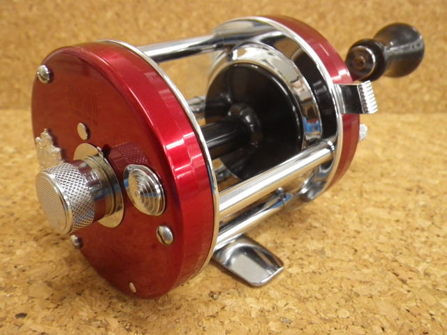 オールドリール☆ ABUリール　91年製　レッド オールドリール☆ ABUリール 91年製 レッド オールドリール☆ ABU