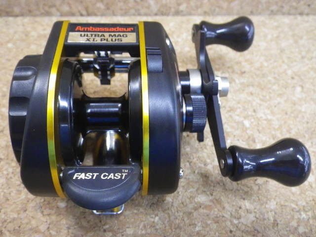 ABU Ultra Mag XL II リール ケース付き 中古品】 ABU(アブガルシア) Ambassadeur ULTRA MAG XL Ⅱ: 中古