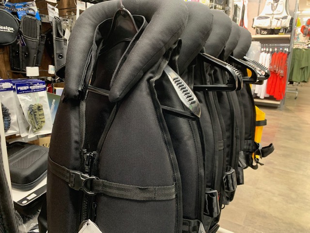 BALLISTIC アウトドア・釣り・旅行用品 アピア ガネット バリ