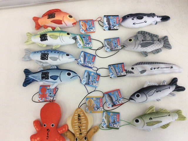 9946サカナおまとめ商品 のびおさかな入荷しました！ フワフワで伸びるストラップです