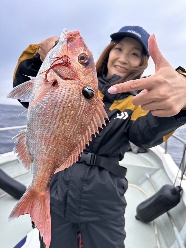 なべの釣行日誌】仙台湾でタイラバ秋マダイ！！ - CLAB * CASTING LADY