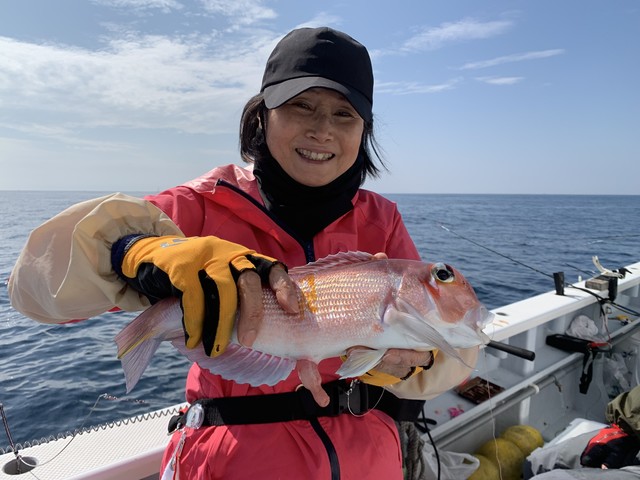 成瀬樹里さんと行く アマダイ釣りツアー」を実施しました！ - 新着情報