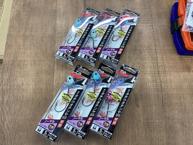 【値下げ不可】　タイニークラッシュ　ヒウオ 足立環七店 [釣具のキャスティング]
