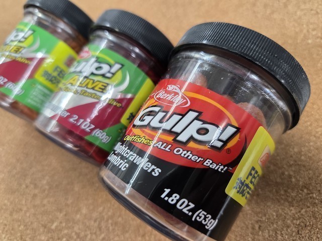 ガルプ　アースワーム レッド　７個 ふじみ野店 [釣具のキャスティング]