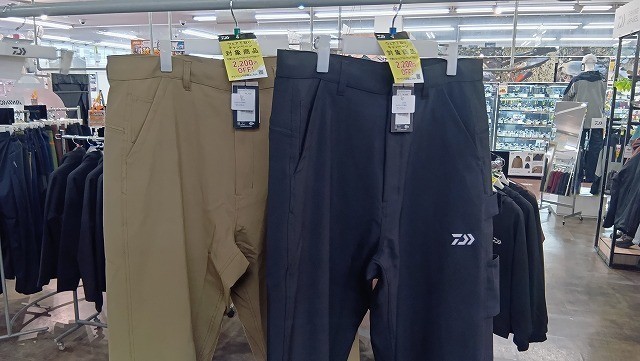 n*s様 オークション中[新品]DAIWAダークブラウン パターン ワイドパンツ 福岡店 [釣具のキャスティング]