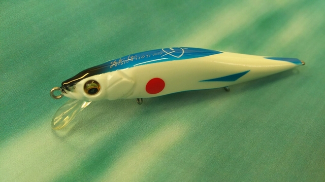Megabass別注カラー「SR-XGRIFFON あかべこ」 フィッシング