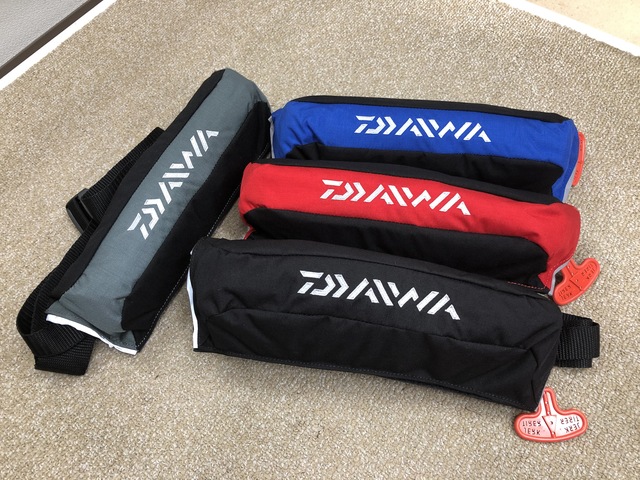 店内全品ﾎﾟｲﾝﾄ2倍!! ダイワ(DAIWA) コンパクトライフジャケット